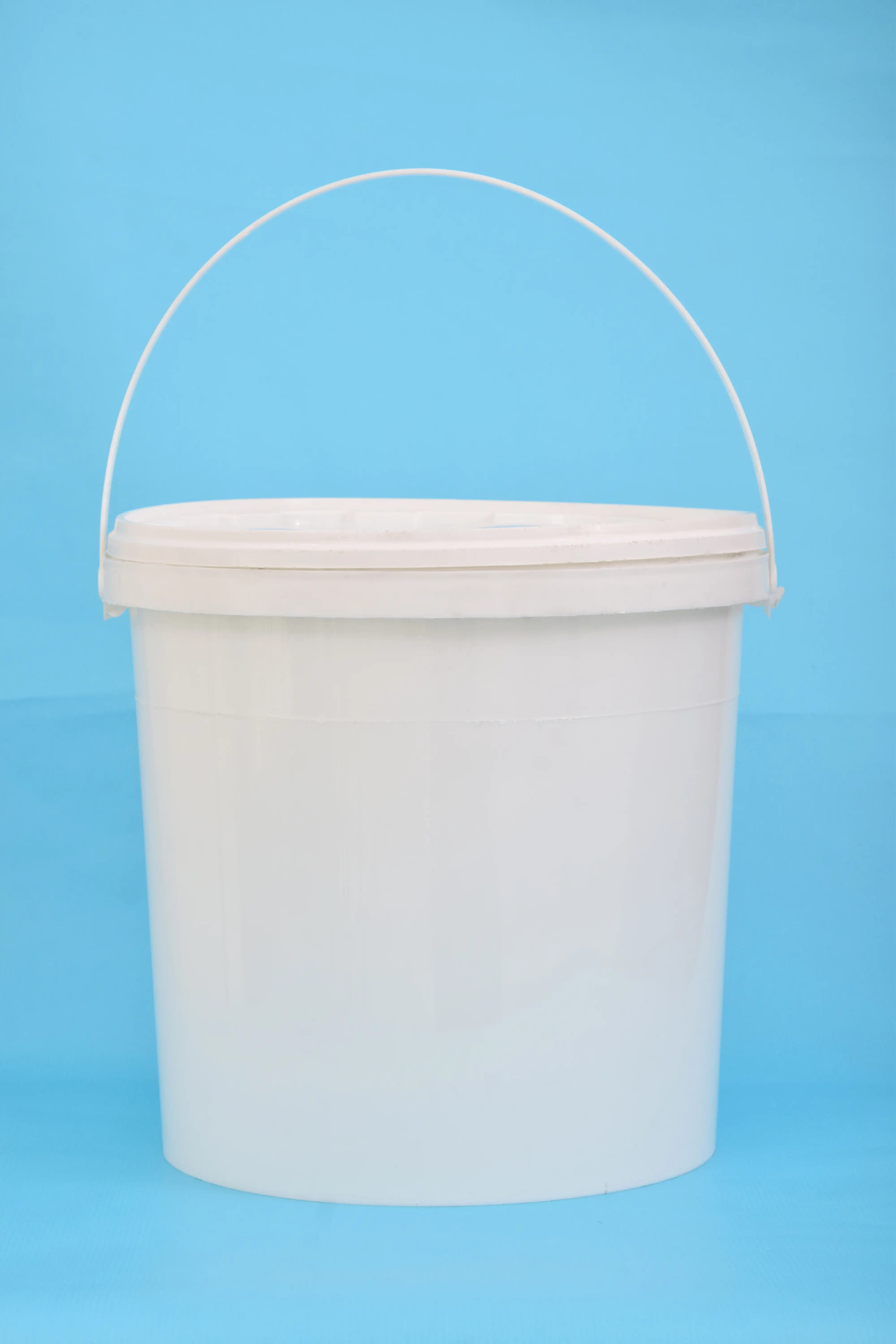 10l poignee plastique white white