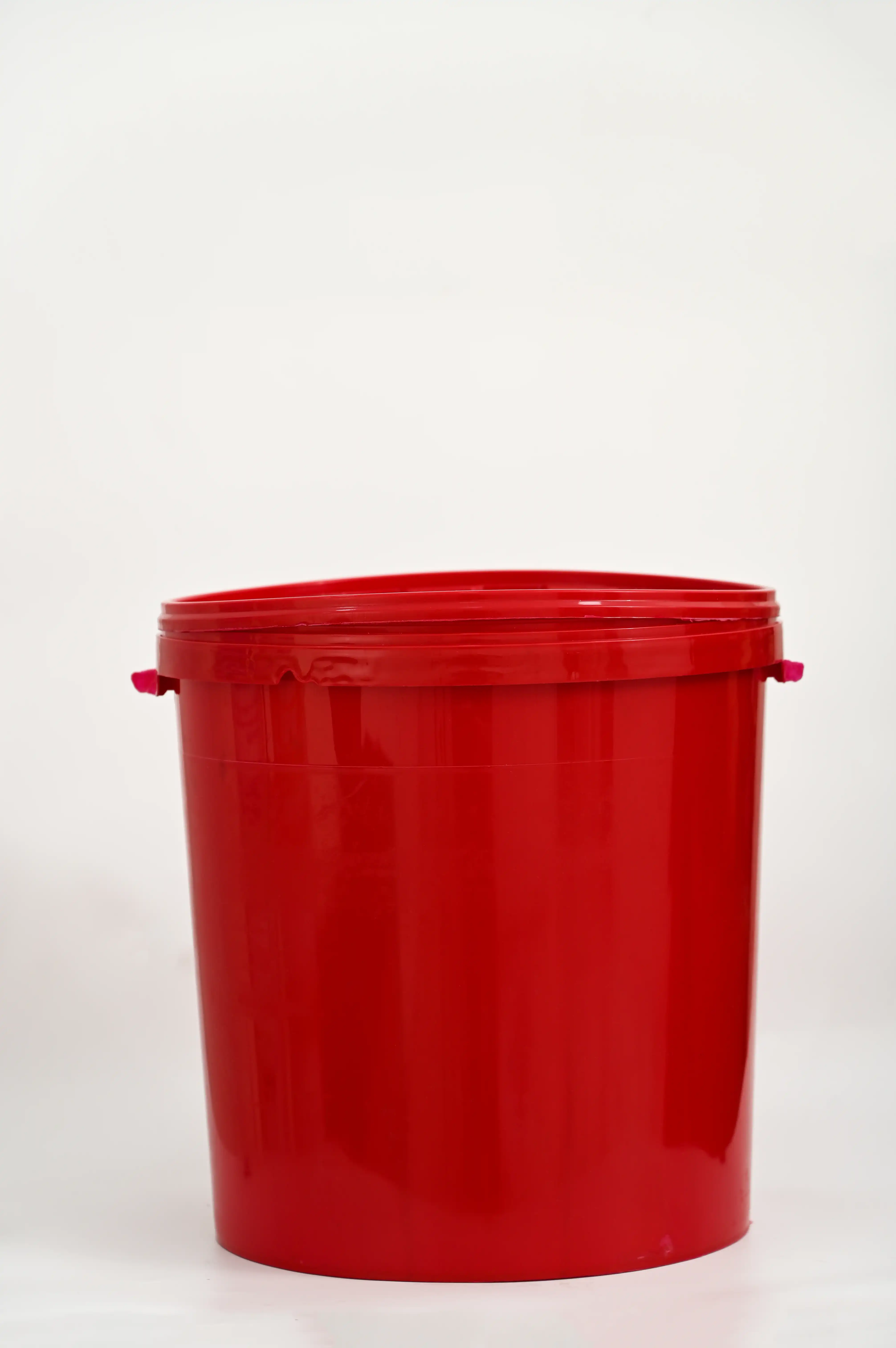 seau 20l rouge
